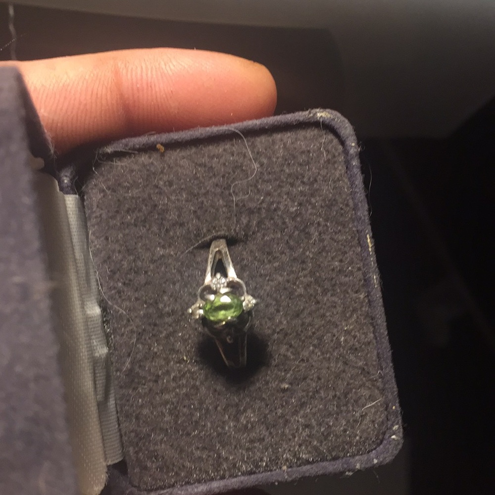 Women's ring